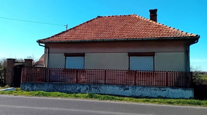 🏠 CASĂ DE VÂNZARE ÎN KÖRÖSSZAKÁL (SĂCAL)