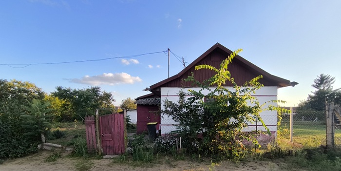🏠 TEREN CU CASĂ DE VÂNZARE ÎN HOSSZÚPÁLYI